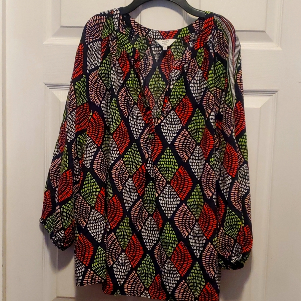 Crown and Ivy top
